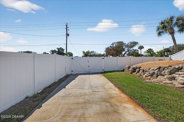 1600 N Oleander Avenue, Daytona Beach, FL 32118