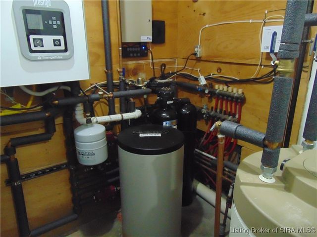 3225 S River Bluff Drive, Hanover, IN 47243