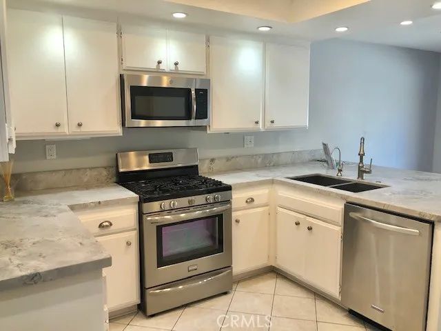 28 Marigold, Irvine, CA 92614