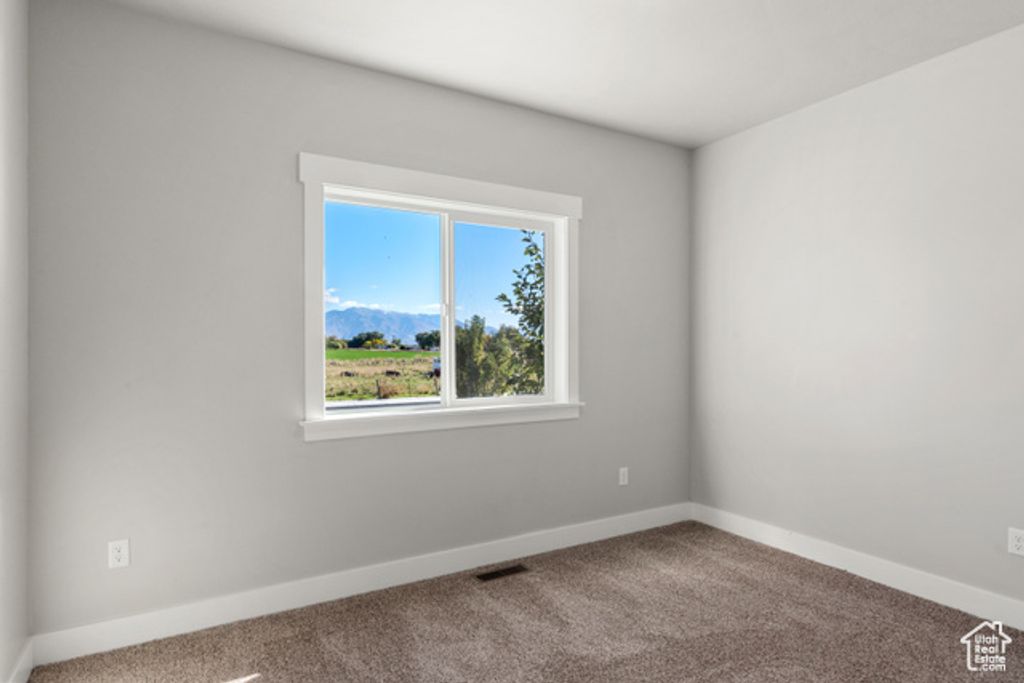 Image 14 of property listing at 821 S 7100 W, Ogden, UT 84404