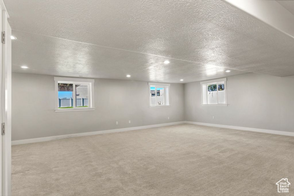Image 17 of property listing at 821 S 7100 W, Ogden, UT 84404