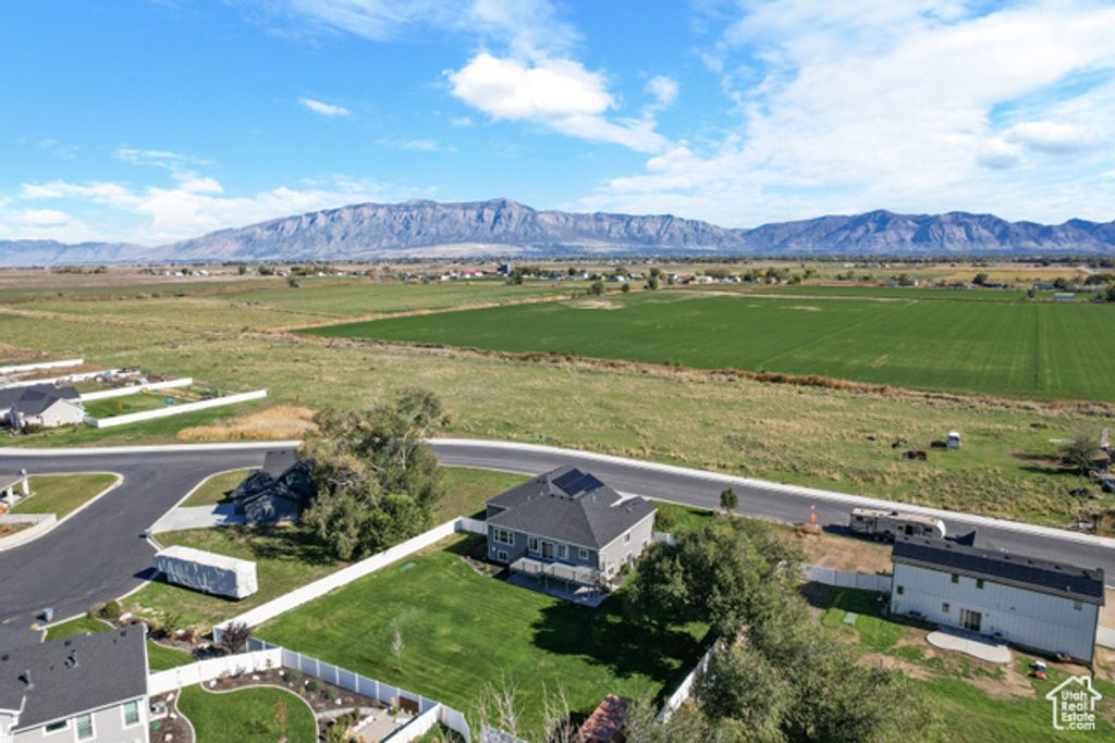 Image 27 of property listing at 821 S 7100 W, Ogden, UT 84404