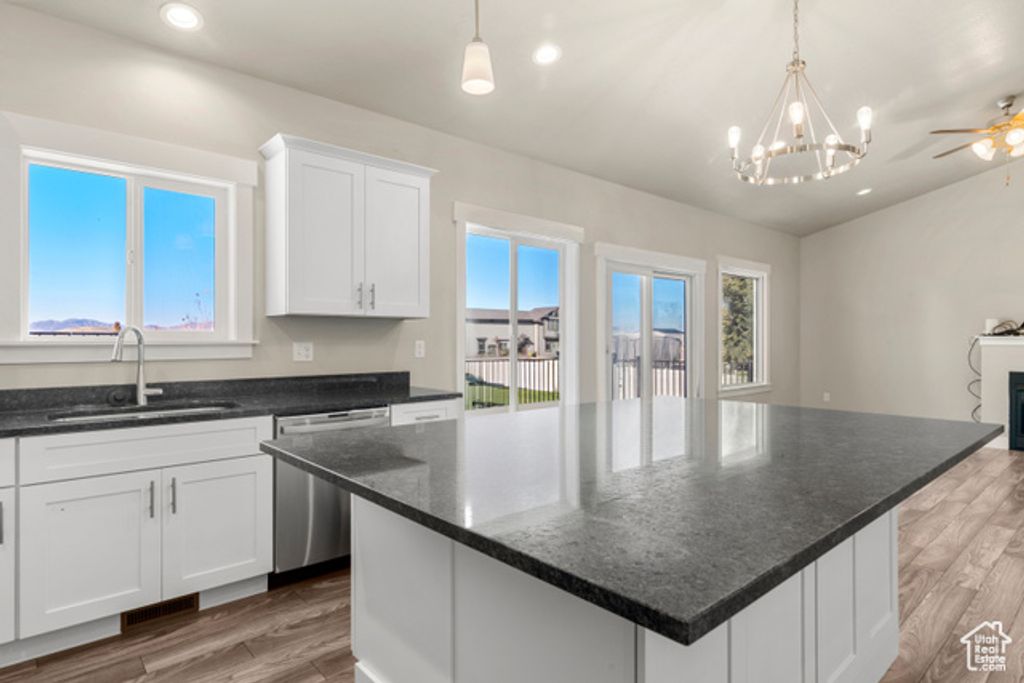 Image 4 of property listing at 821 S 7100 W, Ogden, UT 84404