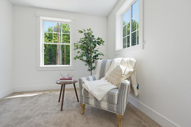 21 Upper Ladd Hill Rd Unit B, Meredith, NH 03253