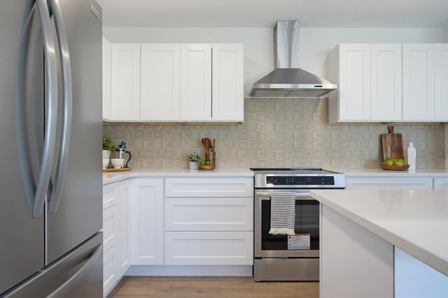 21 Upper Ladd Hill Rd Unit B, Meredith, NH 03253