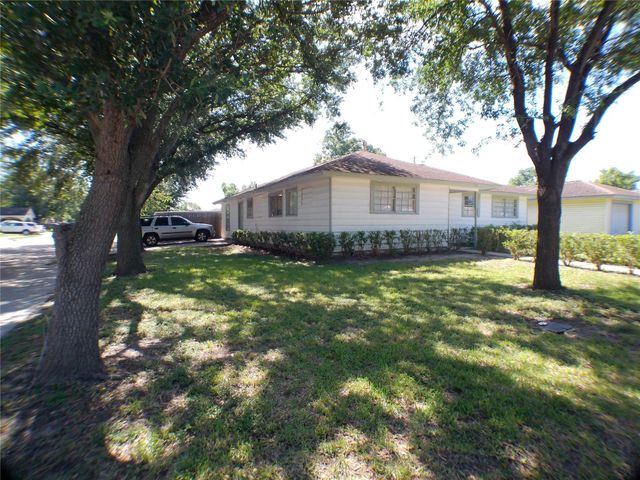 1301 Glenmore Drive, Pasadena, TX 77503