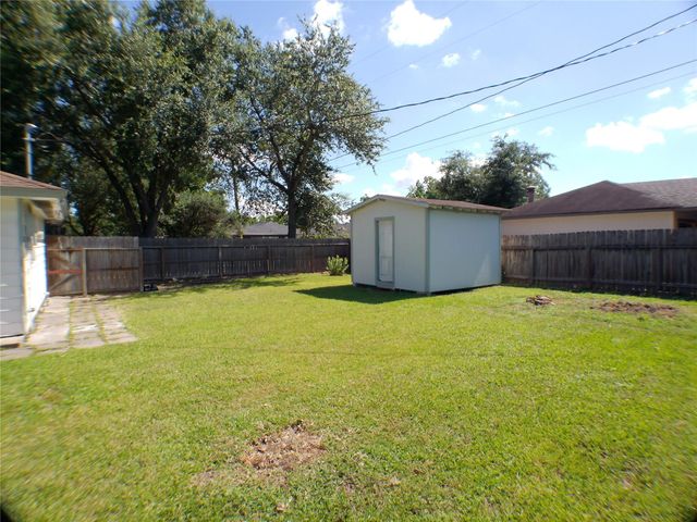 1301 Glenmore Drive, Pasadena, TX 77503