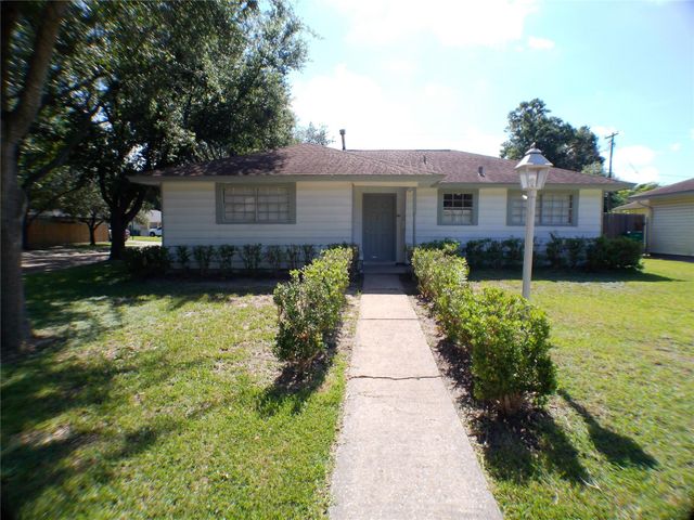 1301 Glenmore Drive, Pasadena, TX 77503
