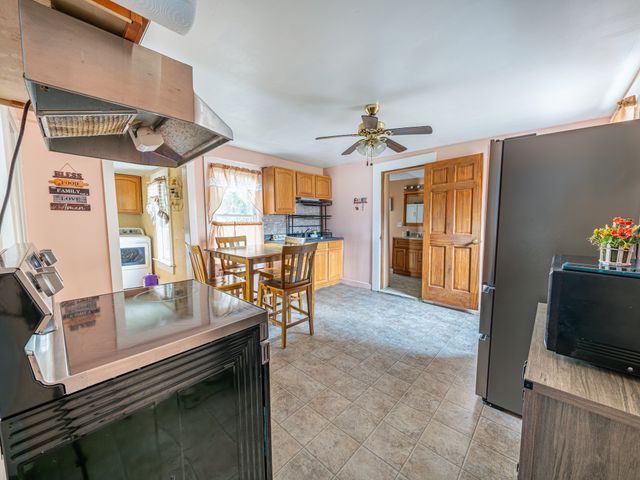 20 Boutelle St, Fitchburg, MA 01420