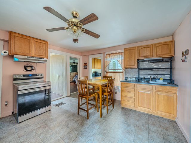 20 Boutelle St, Fitchburg, MA 01420