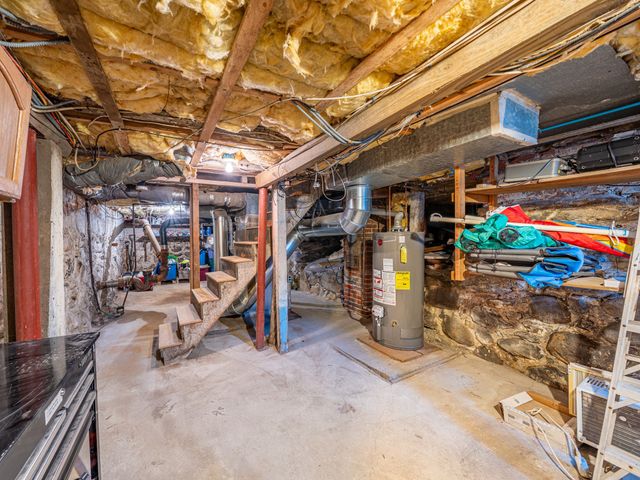 20 Boutelle St, Fitchburg, MA 01420