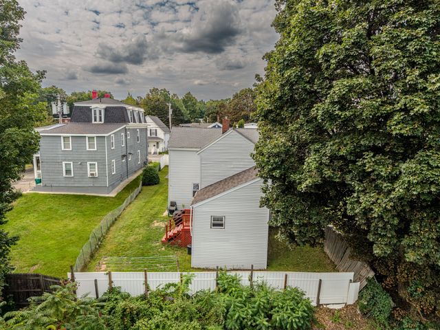 20 Boutelle St, Fitchburg, MA 01420