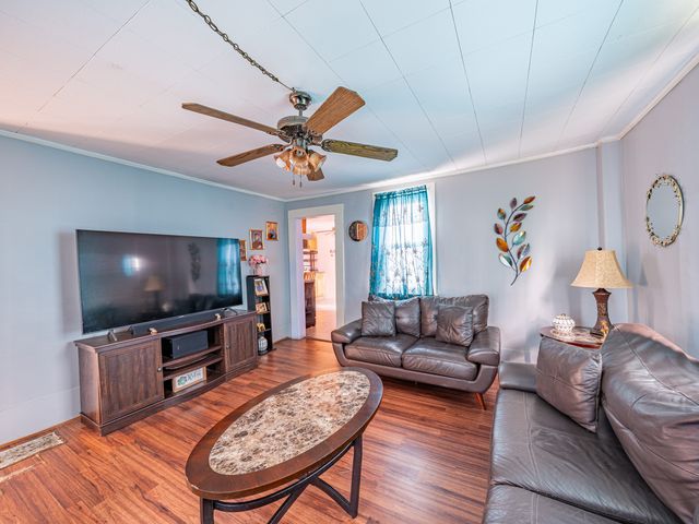 20 Boutelle St, Fitchburg, MA 01420