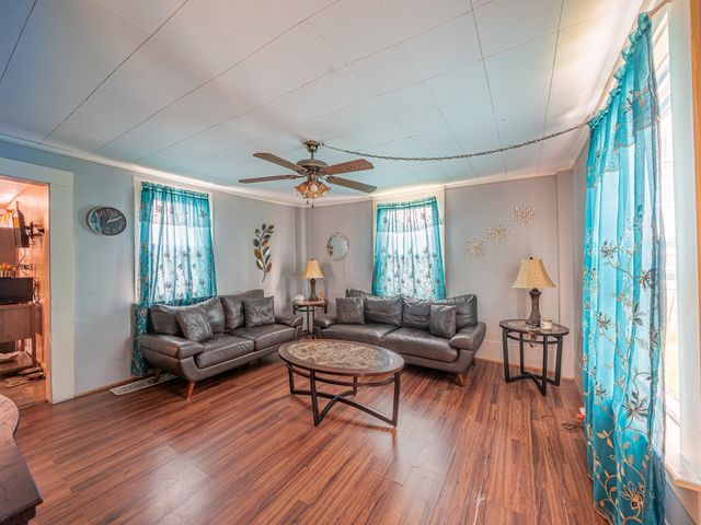 20 Boutelle St, Fitchburg, MA 01420