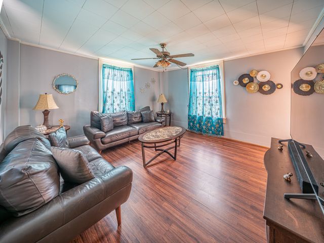 20 Boutelle St, Fitchburg, MA 01420