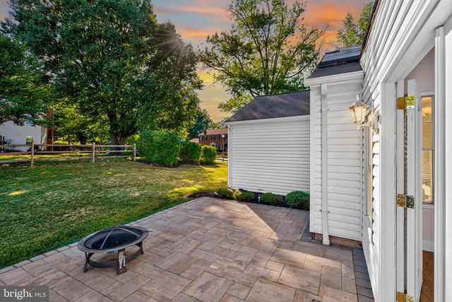 11000 LOPA LN, North Potomac, MD 20878