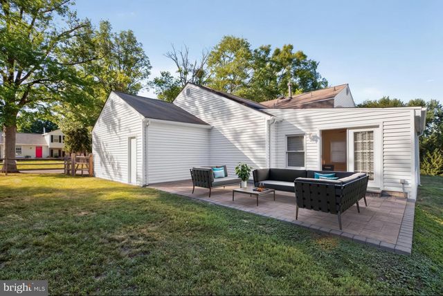 11000 LOPA LN, North Potomac, MD 20878