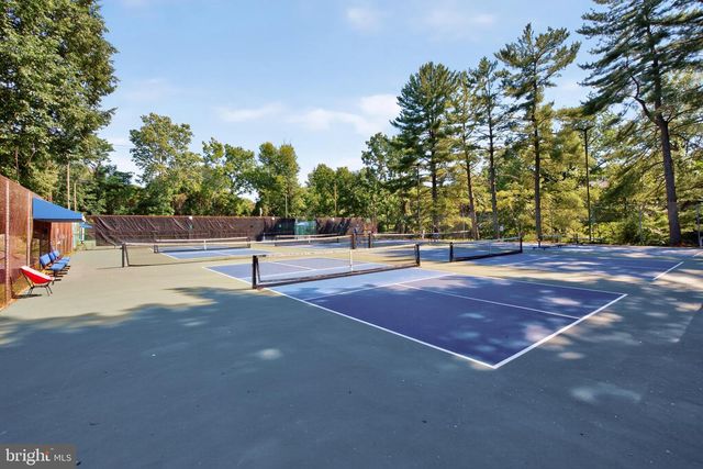 11000 LOPA LN, North Potomac, MD 20878