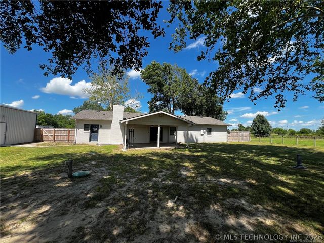 14830 Tyler Road, Morris, OK 74447