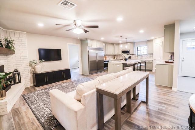 14830 Tyler Road, Morris, OK 74447
