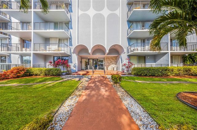 12500 NE 15th Ave 312, North Miami, FL 33161