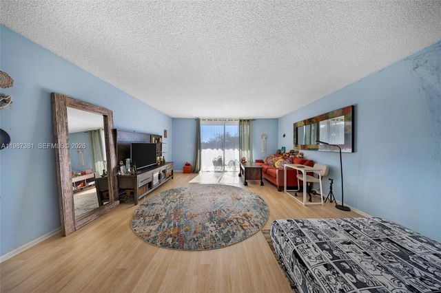 12500 NE 15th Ave 312, North Miami, FL 33161