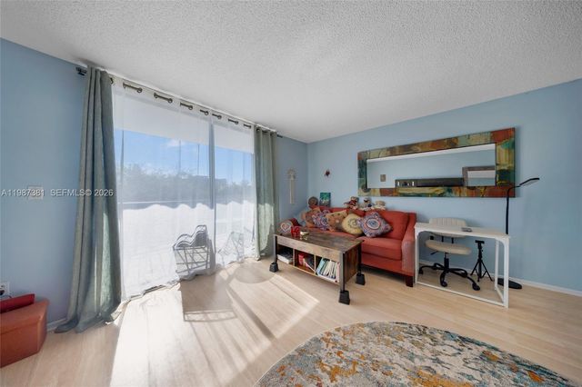 12500 NE 15th Ave 312, North Miami, FL 33161