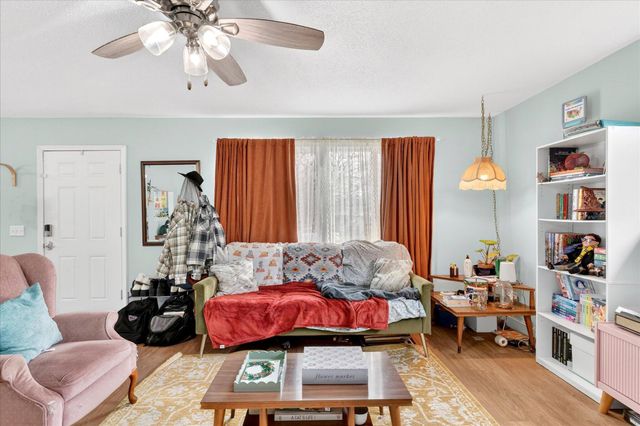 1027 N Warren Avenue, Springfield, MO 65802