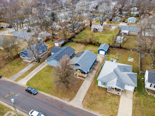 1027 N Warren Avenue, Springfield, MO 65802
