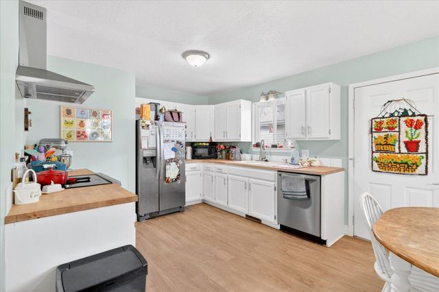 1027 N Warren Avenue, Springfield, MO 65802