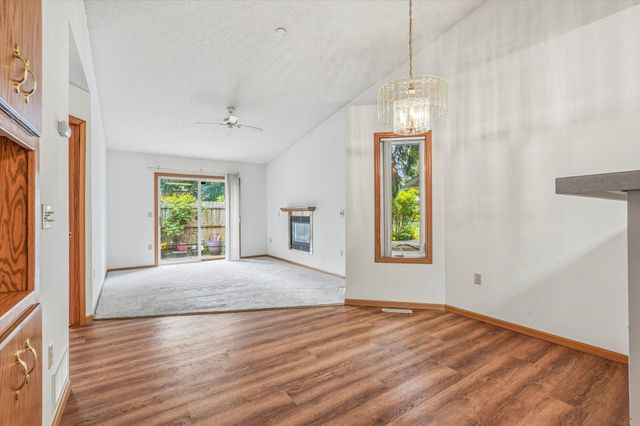 3246 Edgerton Street, Vadnais Heights, MN 55127