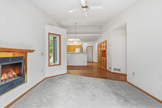 3246 Edgerton Street, Vadnais Heights, MN 55127