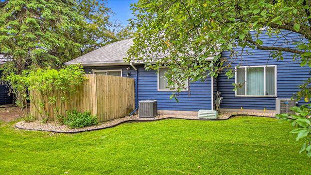 3246 Edgerton Street, Vadnais Heights, MN 55127