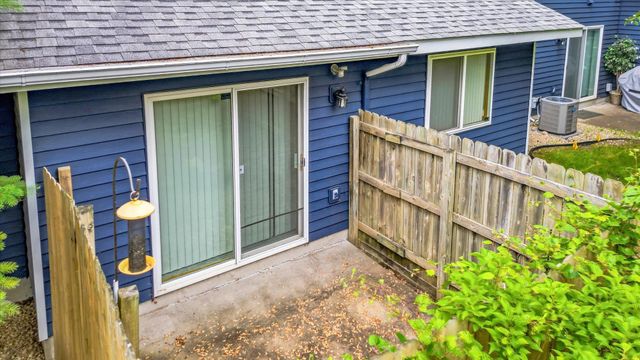 3246 Edgerton Street, Vadnais Heights, MN 55127