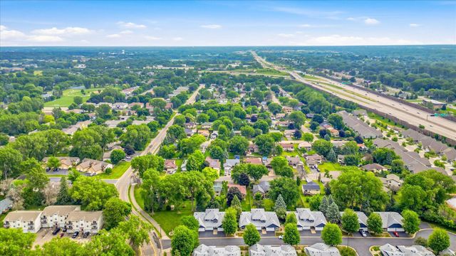 3246 Edgerton Street, Vadnais Heights, MN 55127