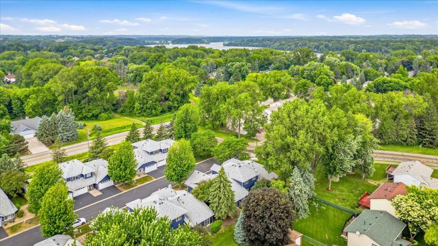 3246 Edgerton Street, Vadnais Heights, MN 55127