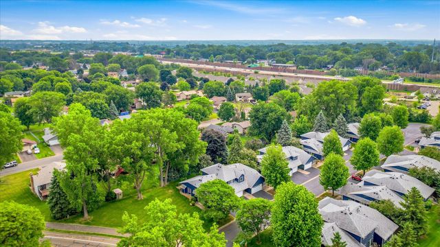 3246 Edgerton Street, Vadnais Heights, MN 55127