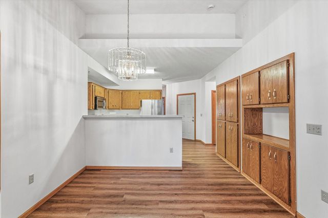 3246 Edgerton Street, Vadnais Heights, MN 55127