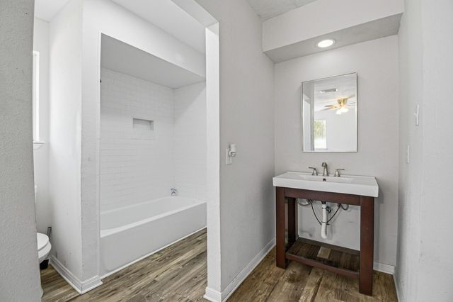 701 Saint Lawrence River Road, Montgomery, TX 77316