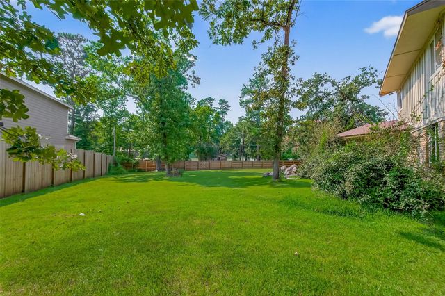701 Saint Lawrence River Road, Montgomery, TX 77316
