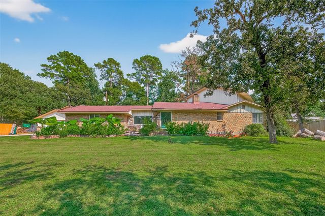 701 Saint Lawrence River Road, Montgomery, TX 77316