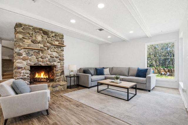 701 Saint Lawrence River Road, Montgomery, TX 77316