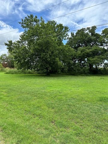 3000 Waterwood Drive, Granbury, TX 76048