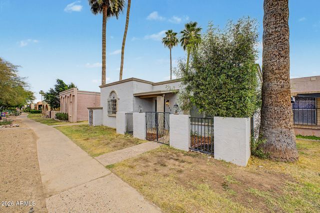 505 N HOBSON Plaza, Mesa, AZ 85203