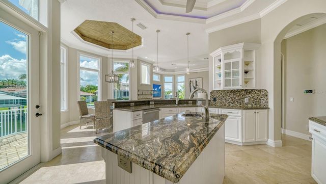 610 YARDARM LANE, Longboat Key, FL 34228
