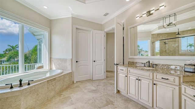 610 YARDARM LANE, Longboat Key, FL 34228