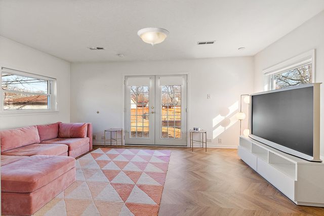 17919 School Street, Lansing, IL 60438