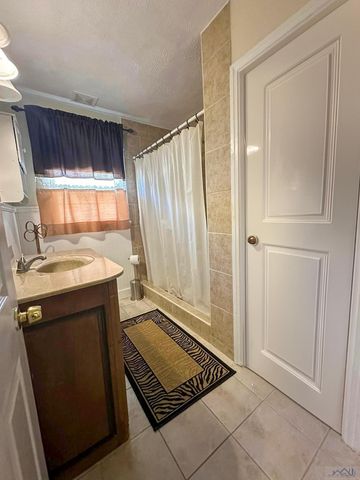 508 Forest, Houma, LA 70360