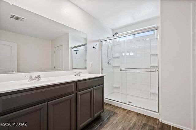 8038 S Golden Bell Drive, Tucson, AZ 85747