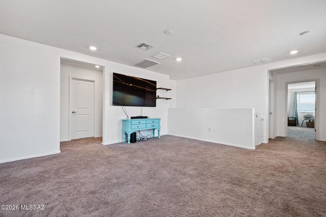 8038 S Golden Bell Drive, Tucson, AZ 85747